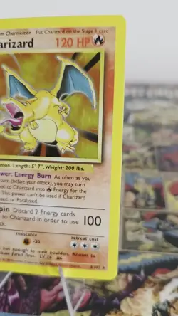 Pokemon TCG Charizard #4/102 Base Set Unlimited Holo Rare WOTC NM / LP - Image 2