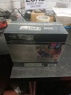 Pokemon TCG: Evolving Skies Elite Trainer Box ETB Sealed (LOOK AT PICS) - Image 3