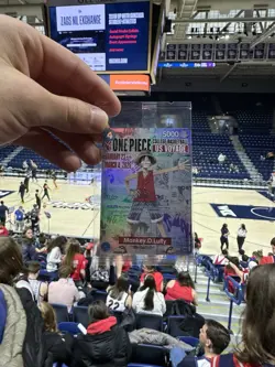 (Pre-Sale) One Piece Monkey D. Luffy US Voyage College Basketball CARD - Image 2