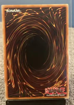 Yugioh: Blue-Eyes White Dragon - MVP1-EN055 - Ultra Rare - Unlimited - Near Mint - Image 2