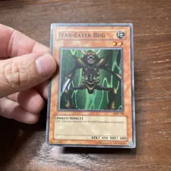 Yu-Gi-Oh Man-Eater Bug LOB-108 Super Rare Original Print LP - Image 2