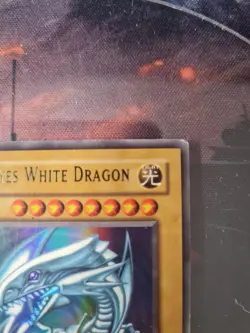 Yugioh Blue Eyes White Dragon SDK E001 1st.Edition Ultra Rare - Image 5