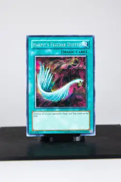 Yu-Gi-Oh! Harpie's Feather Duster SDD-003 Secret Rare HP Heavily Played - Image 1