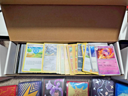 Huge Pokemon TCG Card Collection Mixed Bulk lot - Image 4