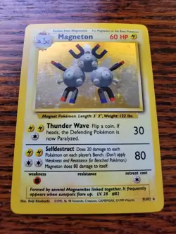 MP* Pokemon TCG Magneton Base Set 9/102 Holo Rare WOTC - Image 1