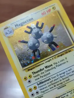 MP* Pokemon TCG Magneton Base Set 9/102 Holo Rare WOTC - Image 3