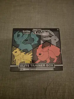 Pokemon TCG Evolving Skies Elite Trainer Box Sealed ETB - Image 1
