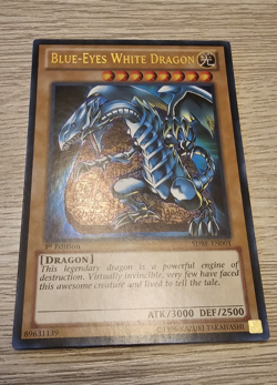 Blue-Eyes White Dragon - SDBE-EN001 - Ultra Rare Holo - Unlimited Edition LP - Image 1