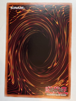 Yugioh Blue Eyes White Dragon Jumbo Oversized Card NM/MINT - Image 2