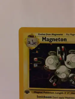 Pokemon TCG Magneton 1st Edition Holographic Fossil Set 11/62 - Image 3