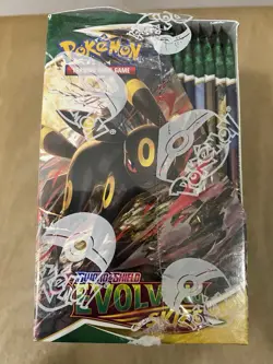 Pokemon TCG Sword & Shield EVOLVING SKIES Booster Box 36 Packs NEW/Sealed - Image 5