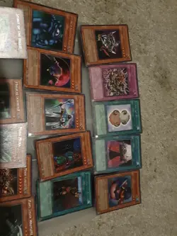 Yu-Gi-Oh! TCG Bulk Lot Of Vintage Rare Cards - Image 2