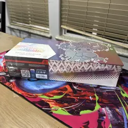 Pokemon TCG: Scarlet & Violet Prismatic Evolutions Super Premium, Worn Box - Image 4