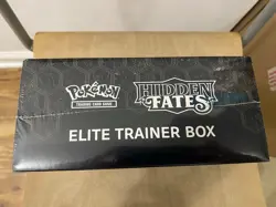 Pokemon TCG Sun & Moon HIDDEN FATES Elite Trainer Box ETB NEW/Factory Sealed - Image 4