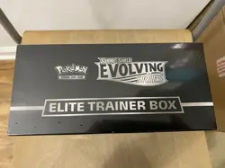 Pokemon TCG Sword & Shield EVOLVING SKIES Elite Trainer Box ETB New/Sealed - Image 3