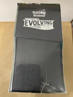 Pokemon TCG Sword & Shield EVOLVING SKIES Elite Trainer Box ETB New/Sealed - Image 5