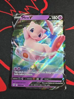 Pokemon SWSH03 Darkness Ablaze # 069/189 Mew V Holo - Image 1