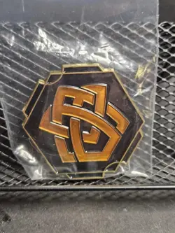 NEW* Disney Lorcana Pin Organized Play Promotial Archazia's Island Amber Ink - Image 1