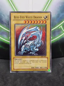 Yugioh Blue-Eyes White Dragon SDK-E001 Ultra Rare MP - Image 1