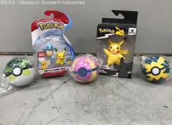Lot of Assorted Pokemon Accessory Toys and Pieces - Image 2