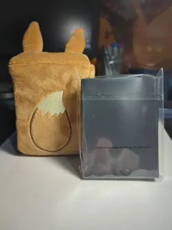 Eevee Plush Deck Box & Card Sleeves Pokemon Prismatic Evolutions - Image 2