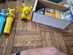 pokemon lot 2 vintage pez and toy and new cards - Image 1