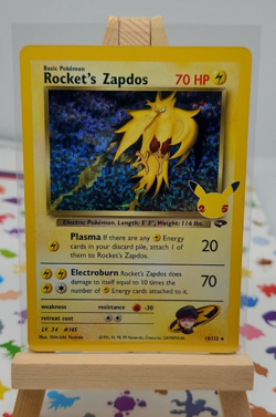 Rocket's Zapdos ⭐ 15/132 Holo Celebrations: Classic Collection Pokemon NM - Image 1