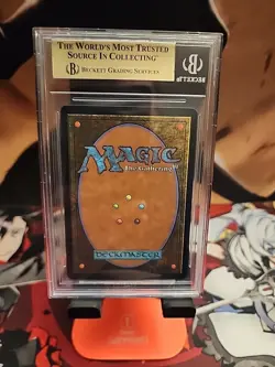BGS 9.5 Cyclonic Rift (Retro Frame) (Serial Numbered) Ravnica Remastered #98/500 - Image 3