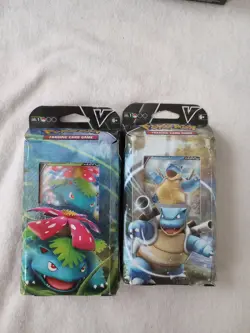 Pokemon TCG: V Battle Decks Blastoise & Venusaur - 2 Decks 820650808395 - Image 1