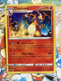 Charizard 025/185 Rare Vivid Voltage Pokemon TCG - Image 1