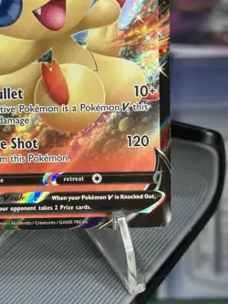 2021 Pokemon SWSH Battle Styles Victini V #021/163 - Image 3