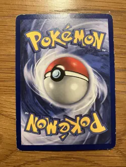Pokemon TCG Pidgeotto 22/102 Base Set Non-Holo Rare Card 1999 - Image 2