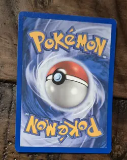 Pokemon Moltres Holo Skyridge H20/H32 LP 2003 WOTC Rare - Image 3