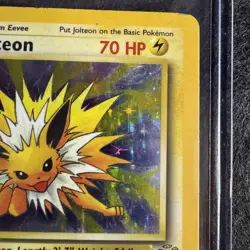 Pokemon TCG Jolteon Jungle Holo Rare Card 4/64 Vintage HP - Image 4