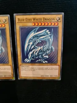 2x Blue Eyes White Dragon LDK2-ENK01 1st Edition Yu-Gi-Oh Card - Image 3