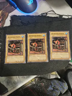 X3 Oppressed People DR1-EN057 Common Yugioh - Image 1