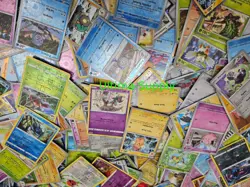 200 Pokemon TCG Card Bulk Holo/Reverse holo "Monster ONLY " Deck Builder lot - Image 4