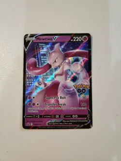 Mewtwo V Promo SWSH223 (Pokemon TGC) VLP - Image 1