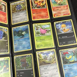 Huge Vintage Mid Era Pokemon Collection Lot Binder Included 495 Cards ENGLISH - Image 4