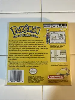 Pokemon Pikachu Yellow Edition Game Boy with Box and No Manual (Dead Battery) 45496730895 - Image 2