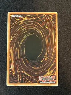 Yugioh Dark Magician SDY-006 - Image 3