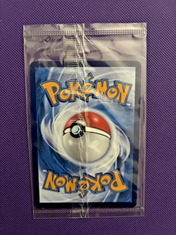 Pokemon Pikachu Berkemeja Batik 101/SV-P Indonesi Sealed Promo Pokemon Card; NM - Image 2