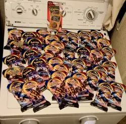 2020 Pokemon TCG Sword And Shield Booster Pack Lot X39 - Image 1