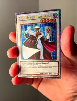T.G. Hyper Librarian - RA02-EN027 - Quarter Century Secret Rare (QCR) - YuGiOh - Image 1