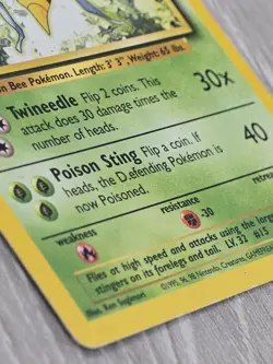 Pokemon Card Beedrill 17/102 D.efending Error Misprint Base Set Unlimited Rare - Image 5