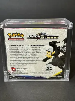 Pokemon Sun & Moon Team Up Booster Box "Union De Aliados" In Spanish 2019 - Image 2