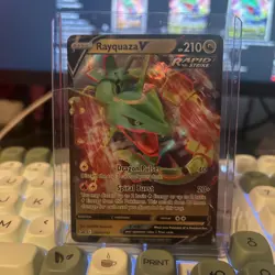 Rayquaza v SWSH147 Black Star Promo Rapid Strike Battle Deck Pokemon - Image 1
