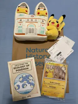 Pikachu At The Museum Jumbo Card + Plush Brand New Bundle NHM History Museum - Image 1