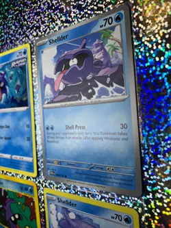 Pokemon Regular Shellder: Expedition Base Set 129/165; Sword & Shield 040/202 - Image 3