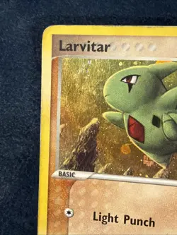 2004 Larvitar 🌀 63/109 Team Rocket Returns STAMPED Reverse Holo Pokemon TCG - Image 3
